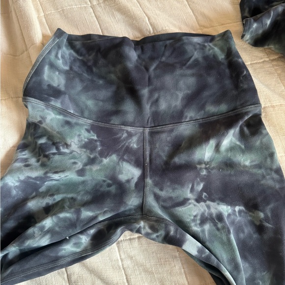 Lululemon diamond dye align set - Picture 8 of 10